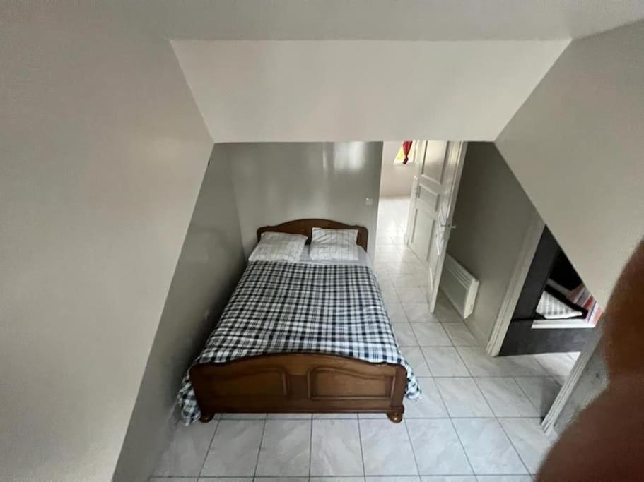 Appartement Meuble แว็งแซ็นน์ ภายนอก รูปภาพ
