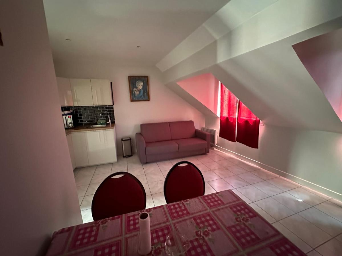 Appartement Meuble แว็งแซ็นน์ ภายนอก รูปภาพ