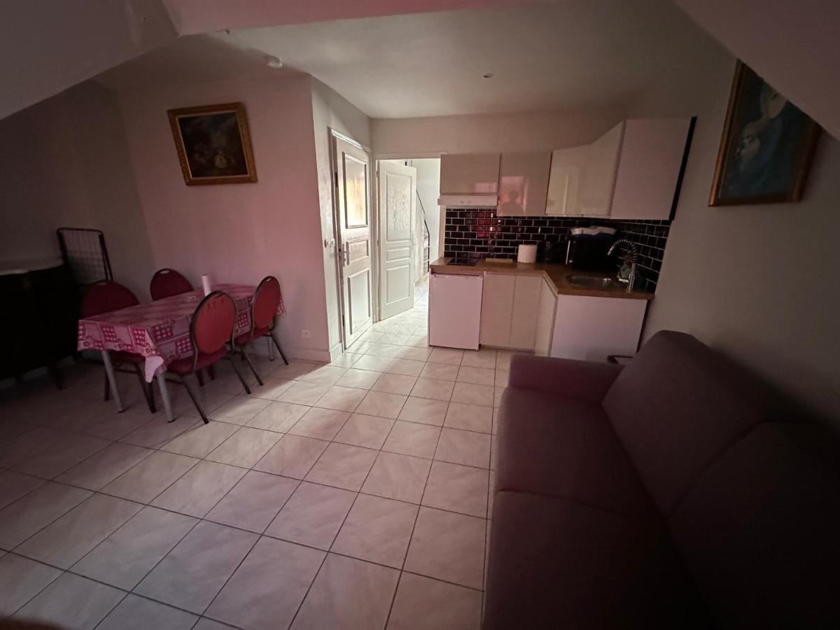 Appartement Meuble แว็งแซ็นน์ ภายนอก รูปภาพ