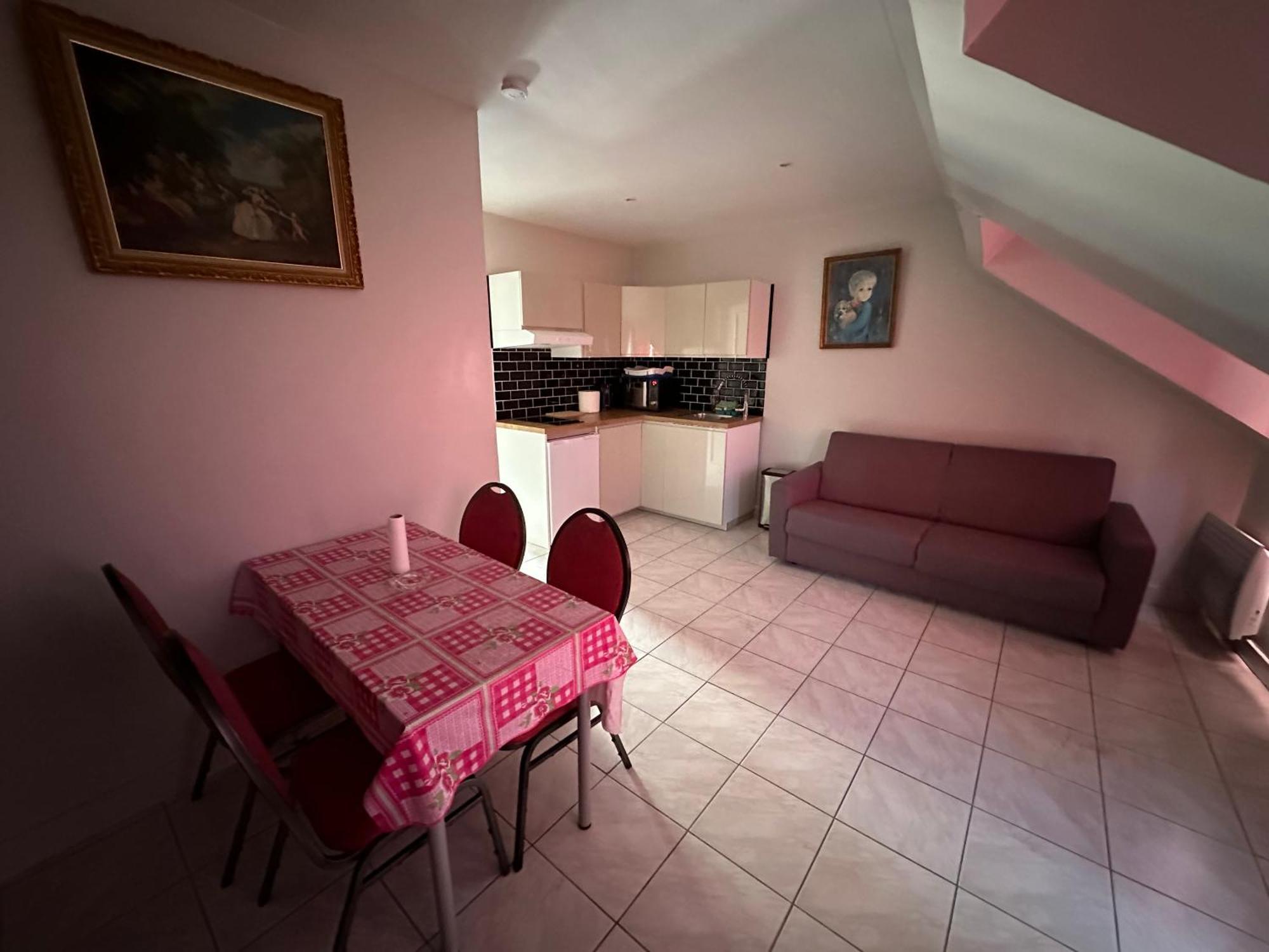 Appartement Meuble แว็งแซ็นน์ ภายนอก รูปภาพ